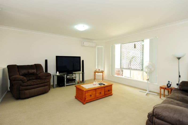 7 Bacall Street, WEST GLADSTONE QLD 4680, West Gladstone - Thumbnail 3