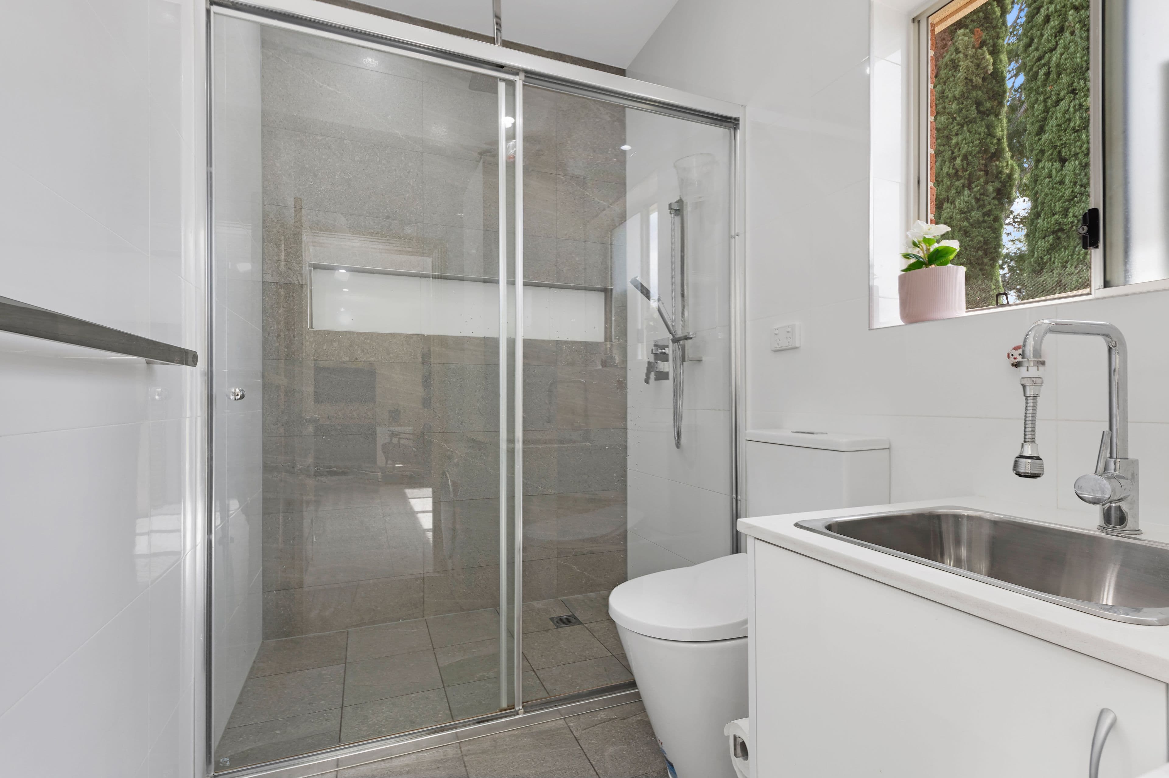 12A Tungarra Road, Girraween NSW 2145, Girraween - Thumbnail 6