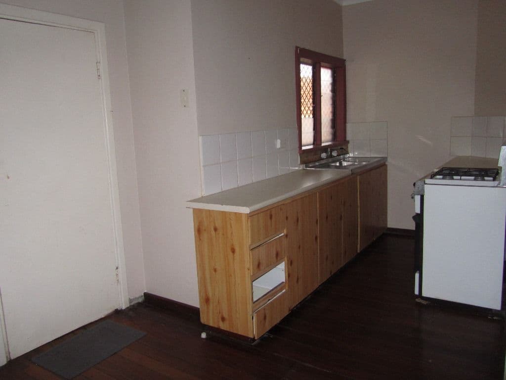 148 Brede Street, GERALDTON WA 6530, Geraldton - Thumbnail 2