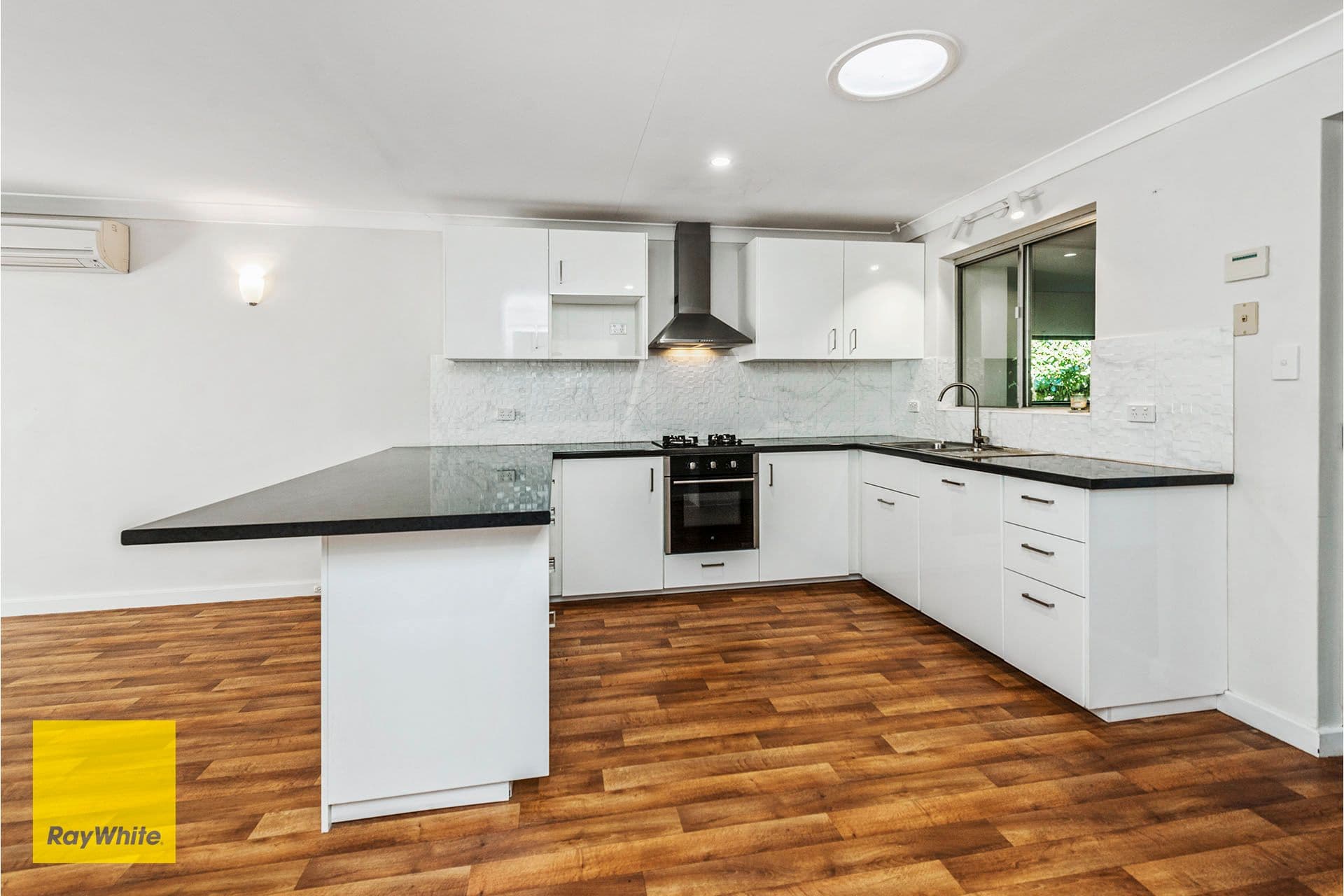3 Wilkins Road, Kalamunda WA 6076, Kalamunda - Thumbnail 4