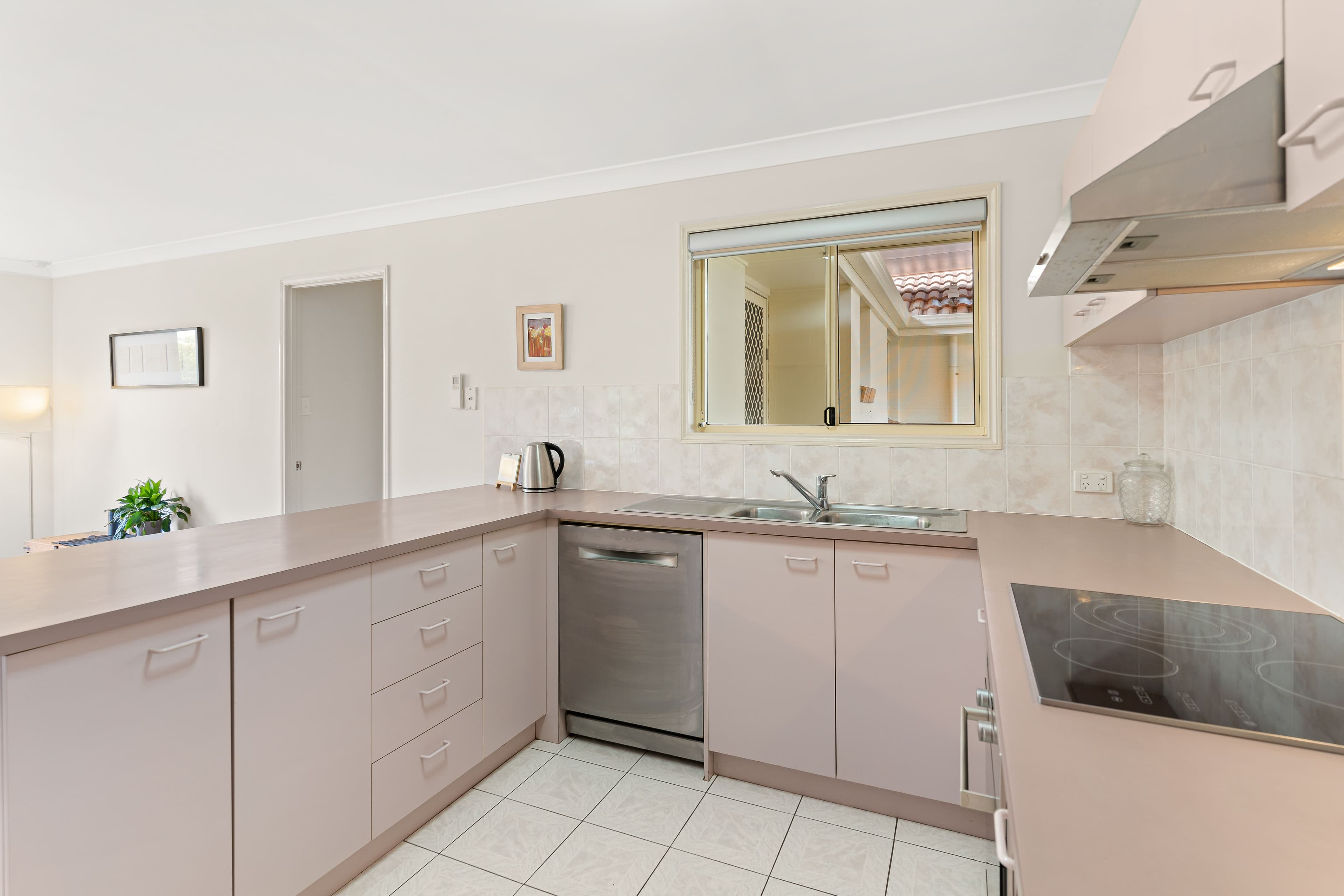 17 Michael Lynagh Drive, Daisy Hill QLD 4127, Daisy Hill - Thumbnail 5