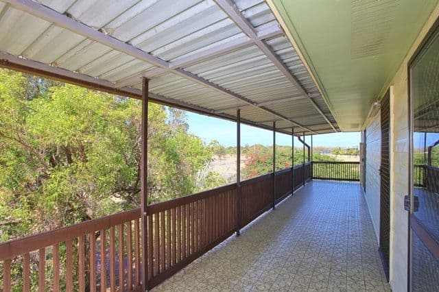 2 Zunker Street, BURNETT HEADS QLD 4670, Burnett Heads - Thumbnail 2