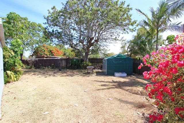 2 Zunker Street, BURNETT HEADS QLD 4670, Burnett Heads - Thumbnail 6