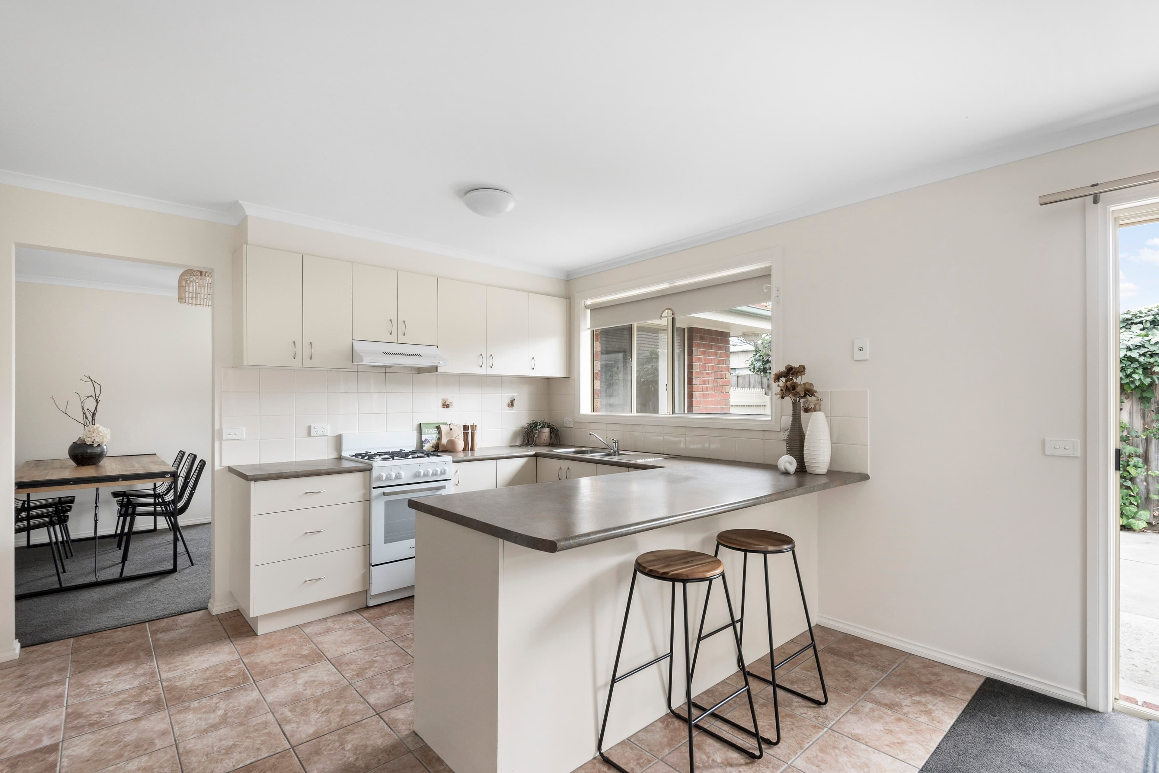17 Amberley Avenue, Aspendale VIC 3195, Aspendale - Thumbnail 3