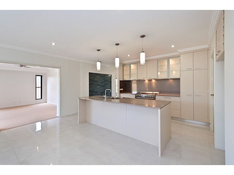 20 Tamarind Avenue, NORMAN GARDENS QLD 4701, Norman Gardens - Thumbnail 4
