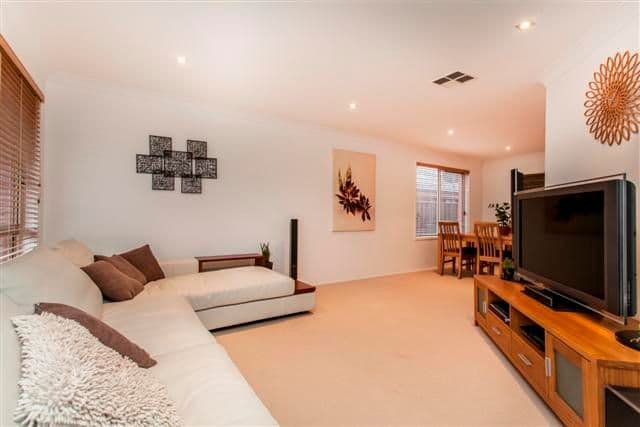 22 Torquay Terrace, GLENMORE PARK NSW 2745, Glenmore Park - Thumbnail 2