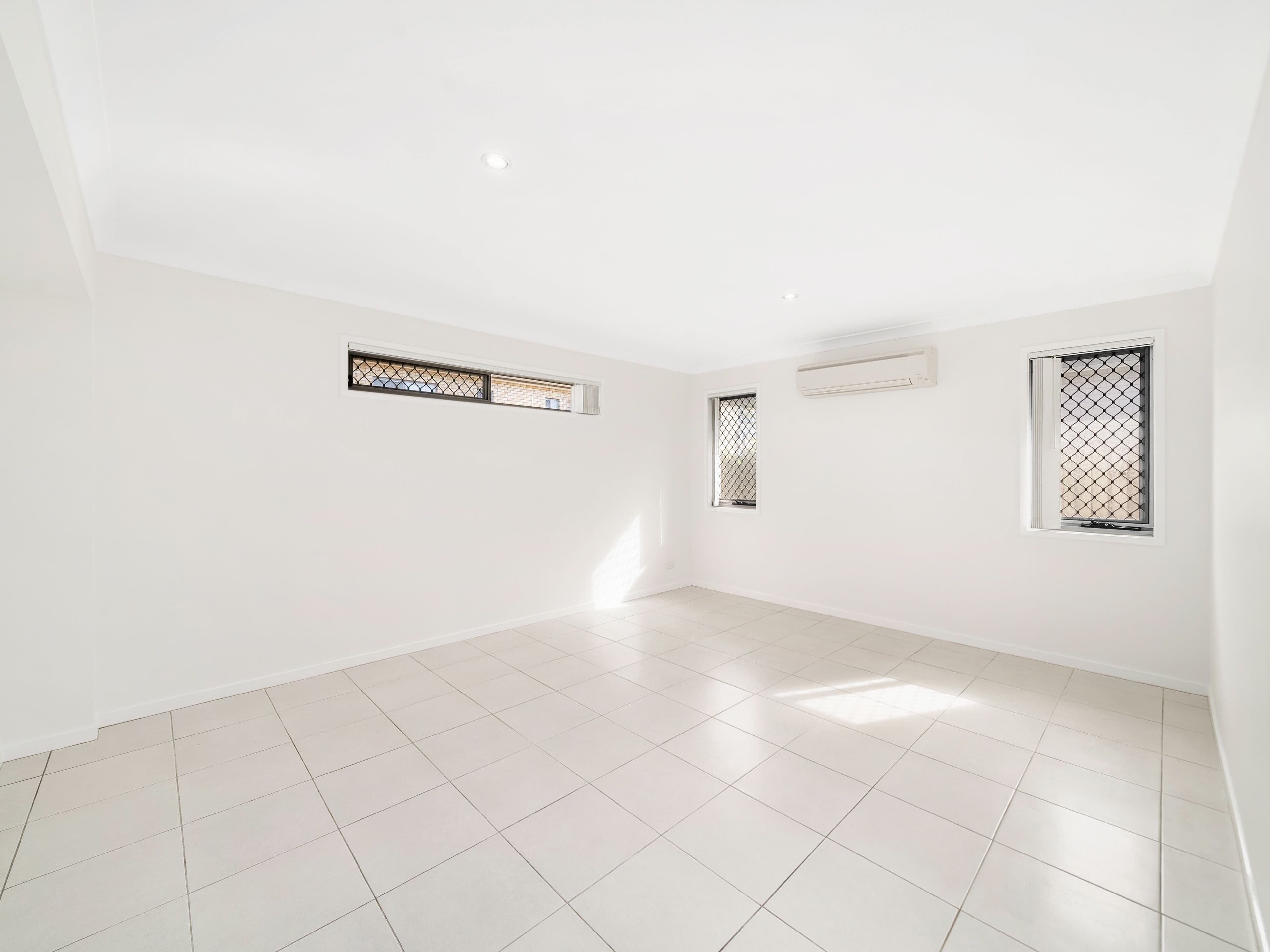 39 Bowerbird Crescent, Dakabin QLD 4503, Dakabin - Thumbnail 5