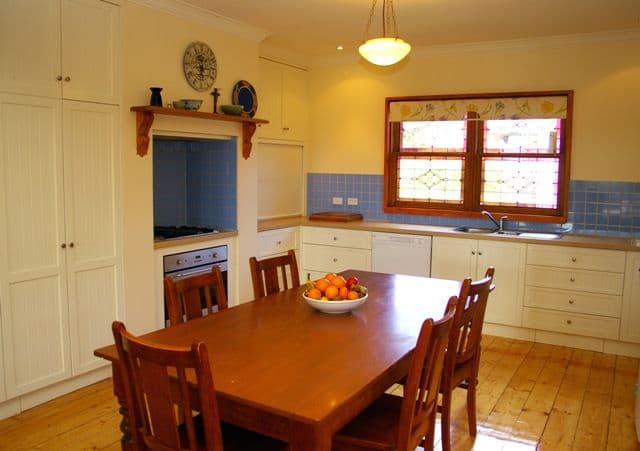112 Botanic Road, WARRNAMBOOL VIC 3280, Warrnambool - Thumbnail 2