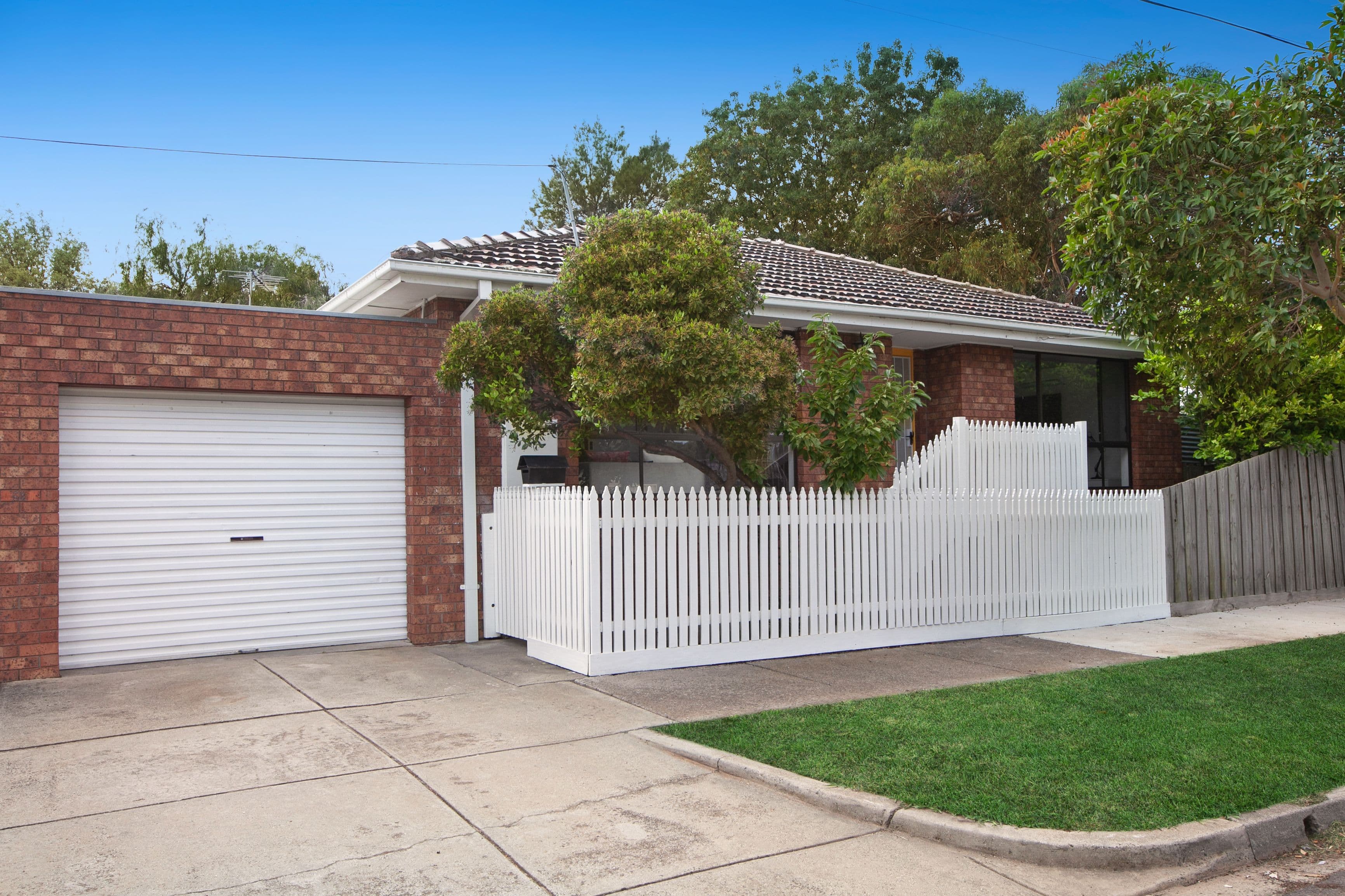27 Lloyd Avenue, Reservoir VIC 3073, Reservoir - Image 1