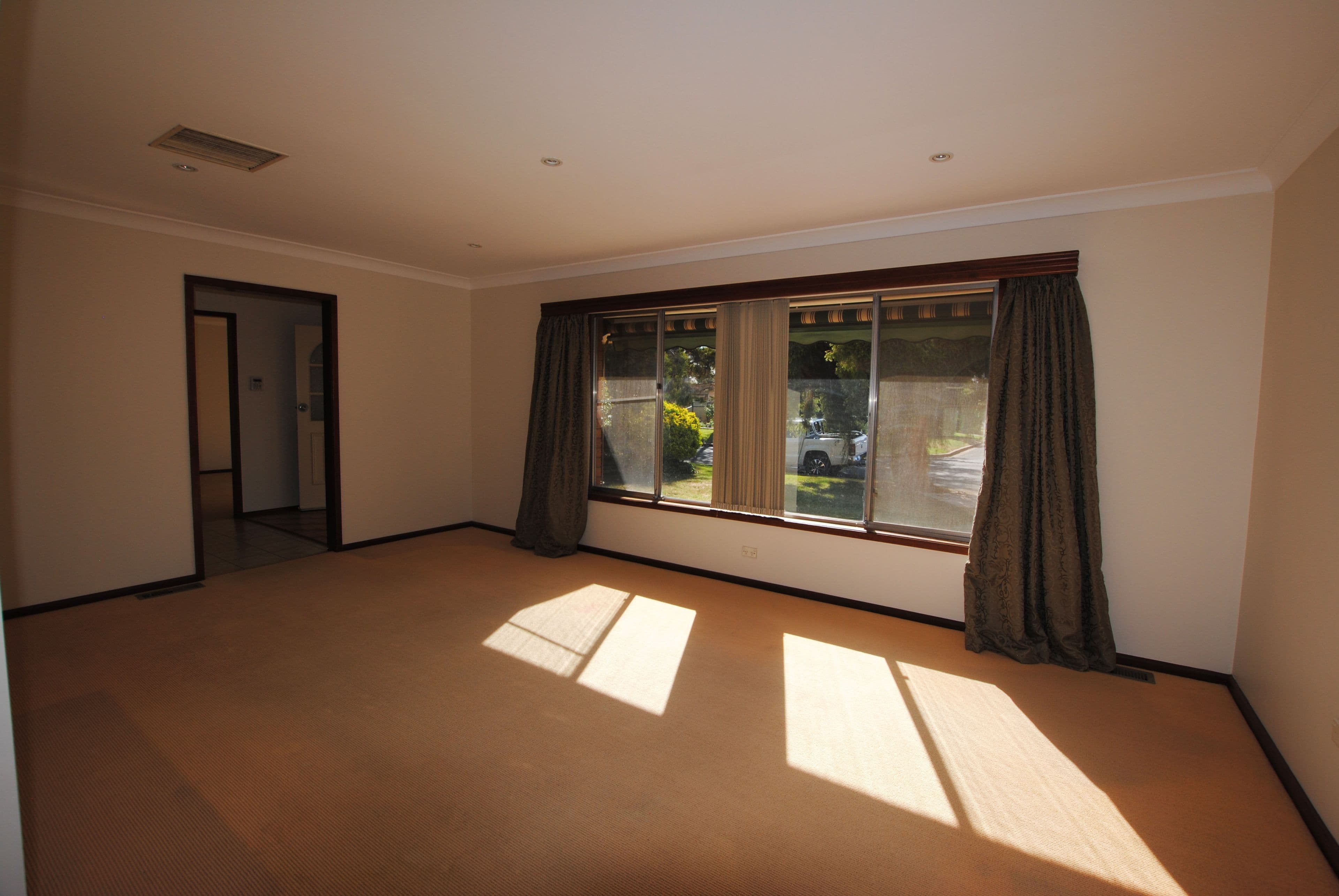 24 Ledgerwood Street, Griffith - Thumbnail 4
