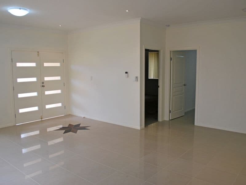 15  Jenny McMahon Court, GOODNA QLD 4300, Goodna - Thumbnail 3