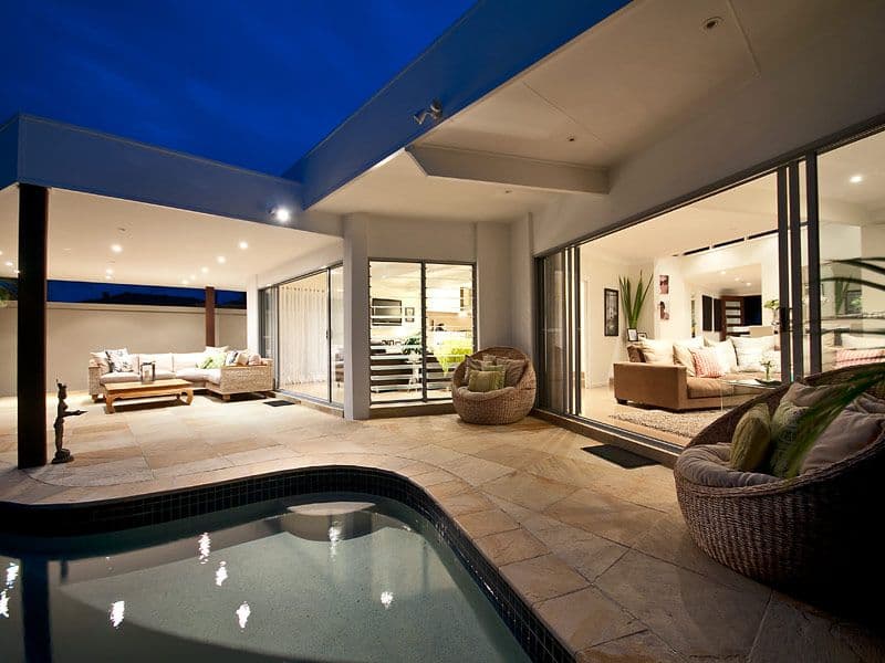 21 Sophie Avenue, BROADBEACH WATERS QLD 4218, Broadbeach Waters - Image 1