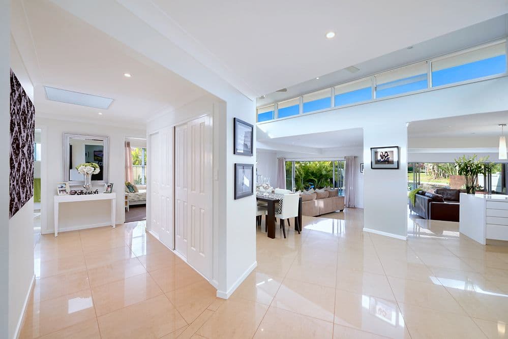 21 Sophie Avenue, BROADBEACH WATERS QLD 4218, Broadbeach Waters - Thumbnail 7