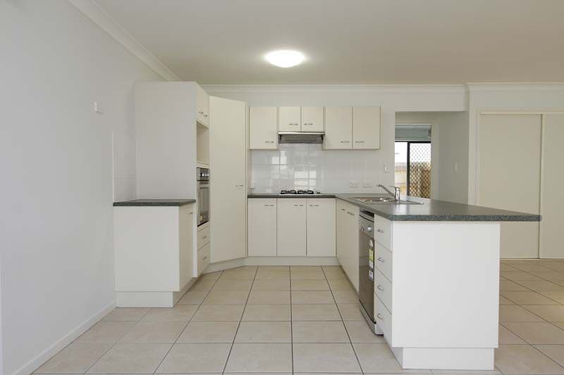 6 Helmsman Drive, SHOAL POINT QLD 4750, Shoal Point - Thumbnail 4