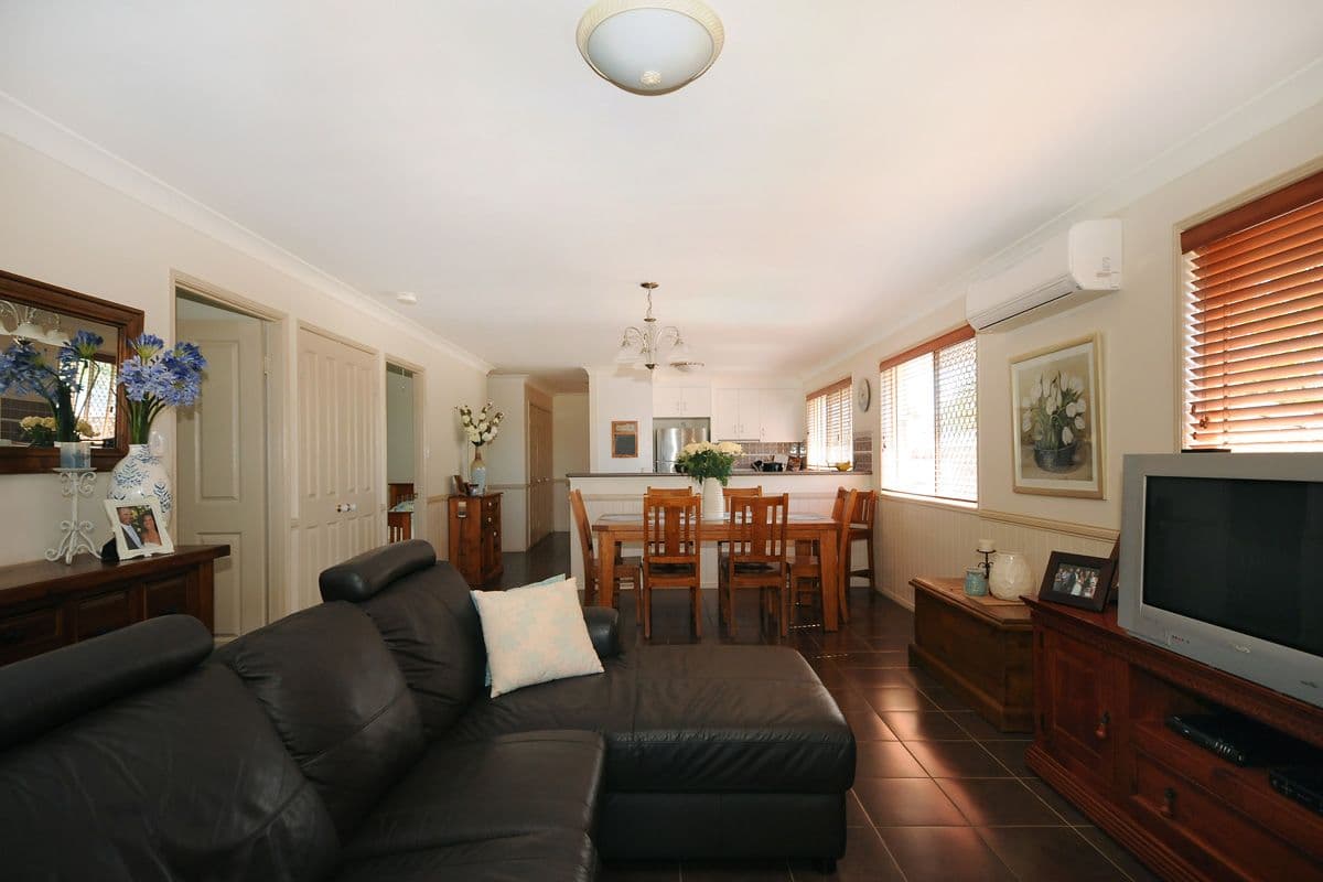 18a Merritt Street, HARRISTOWN QLD 4350, Harristown - Thumbnail 3