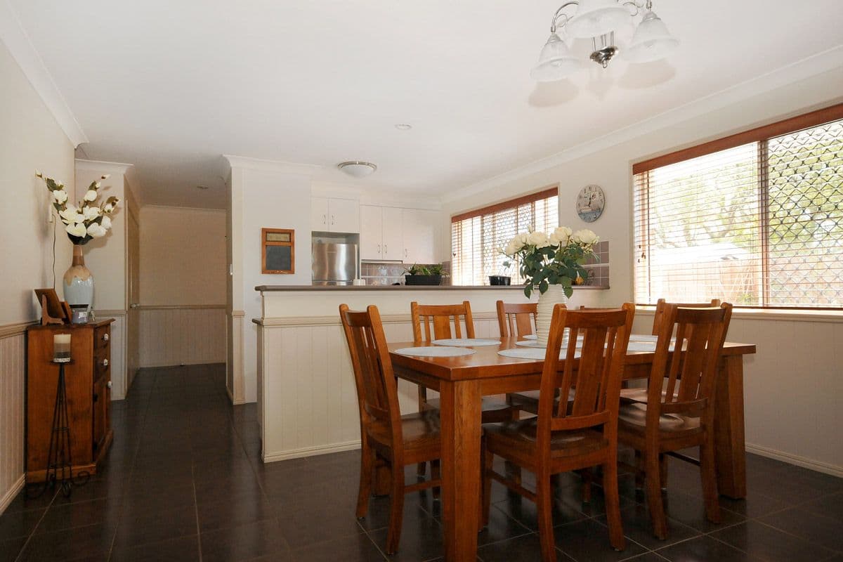 18a Merritt Street, HARRISTOWN QLD 4350, Harristown - Thumbnail 4