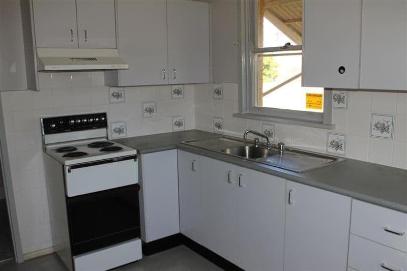 2 Yulong Street, DUBBO NSW 2830, Dubbo - Thumbnail 2
