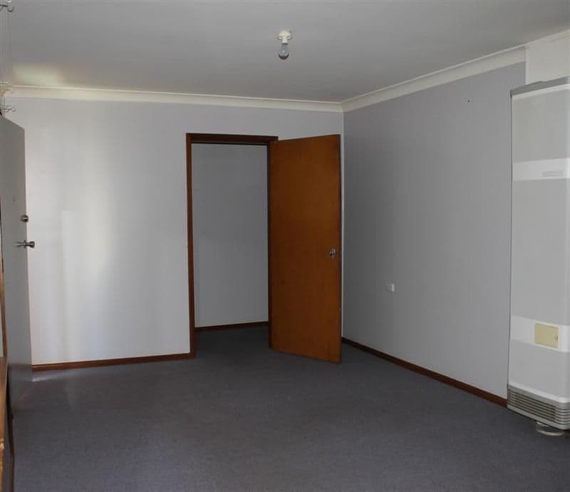 2 Yulong Street, DUBBO NSW 2830, Dubbo - Thumbnail 4