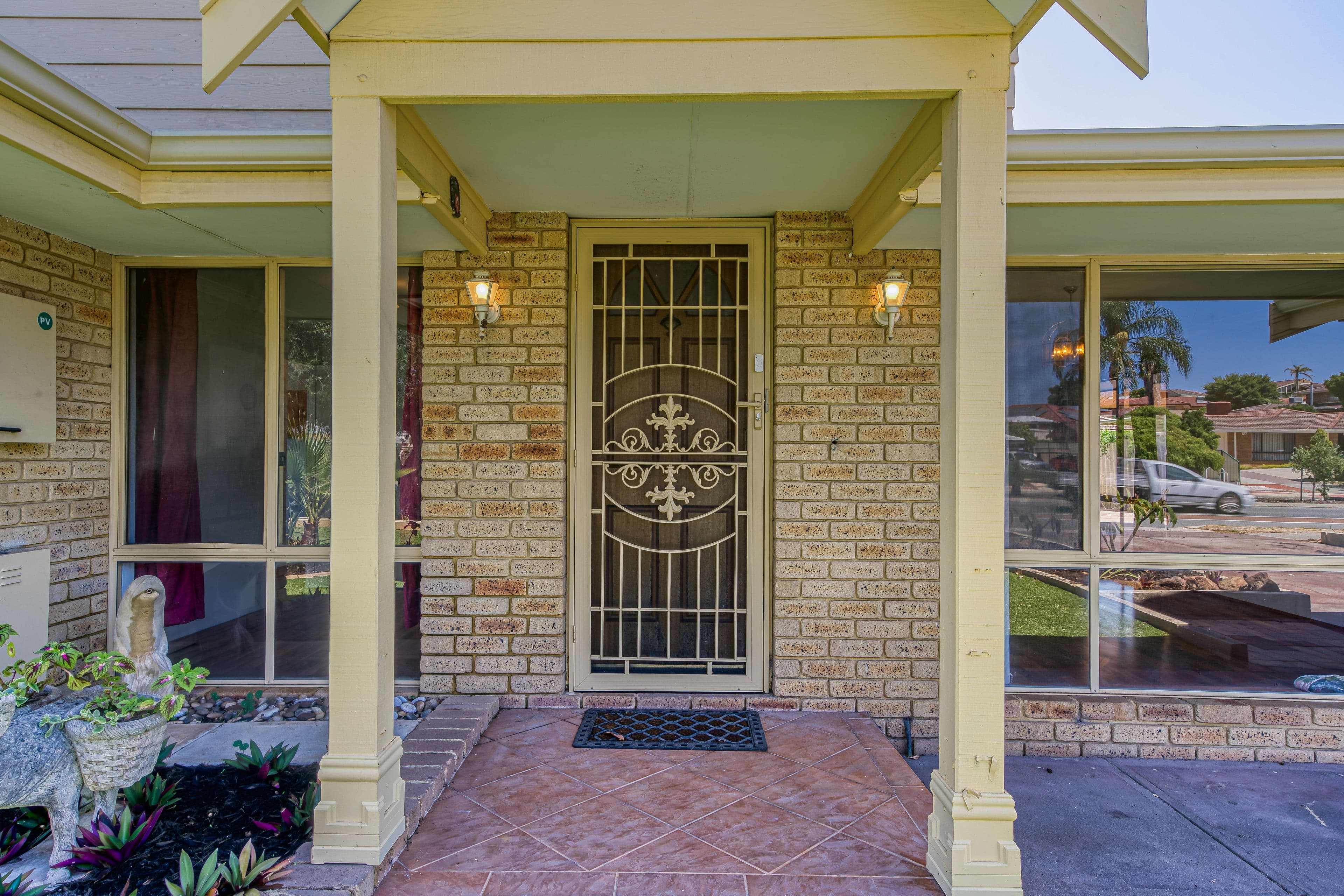 25 Farrington Road, Leeming WA 6149, Leeming - Thumbnail 2