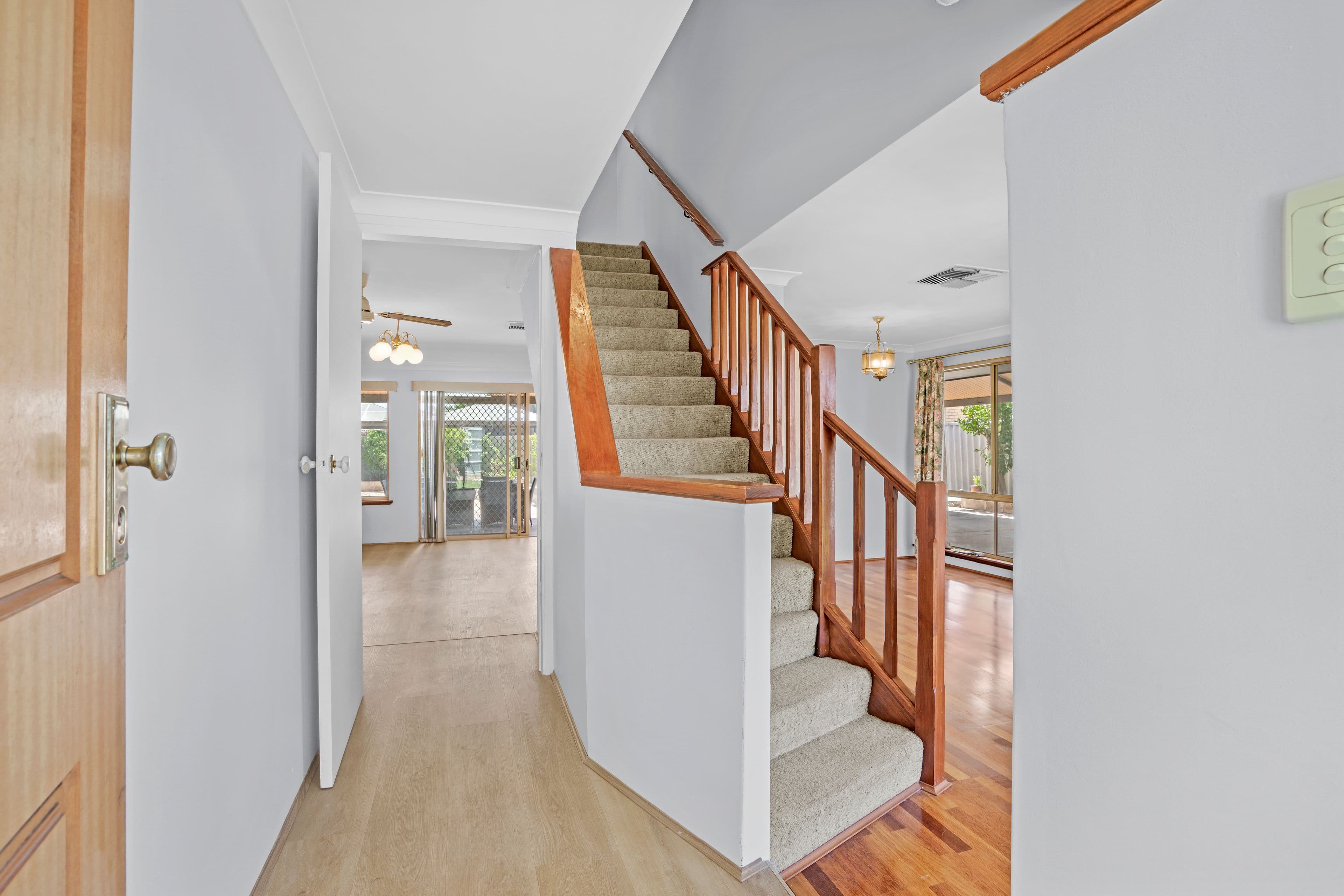 25 Farrington Road, Leeming WA 6149, Leeming - Thumbnail 4