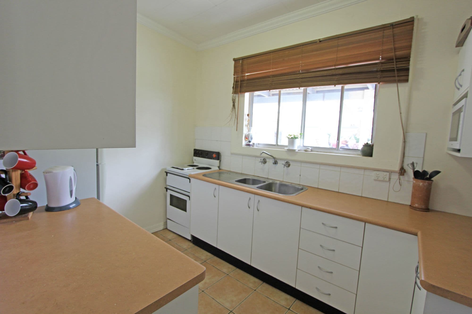 16 Taronga Avenue, SAN REMO NSW 2262, San Remo - Thumbnail 6