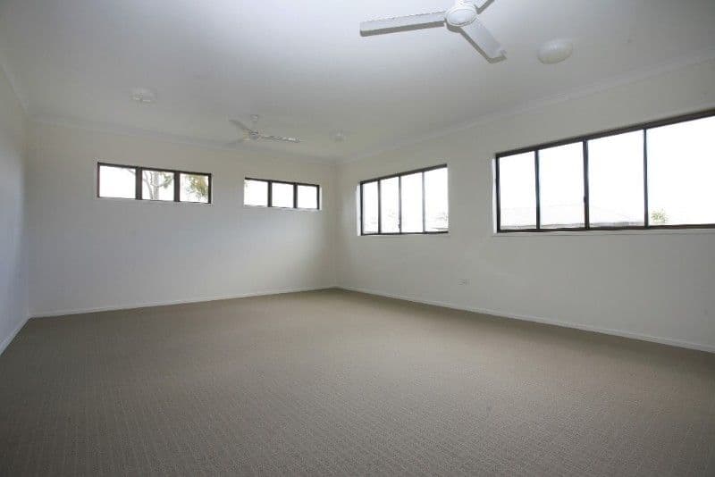 20 Parklands Drive, MOUNT LOUISA QLD 4814, Mount Louisa - Thumbnail 4