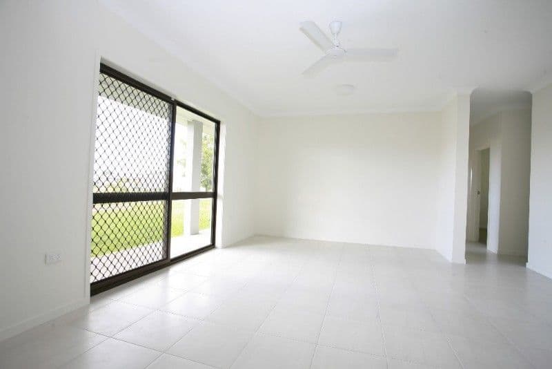 20 Parklands Drive, MOUNT LOUISA QLD 4814, Mount Louisa - Thumbnail 5