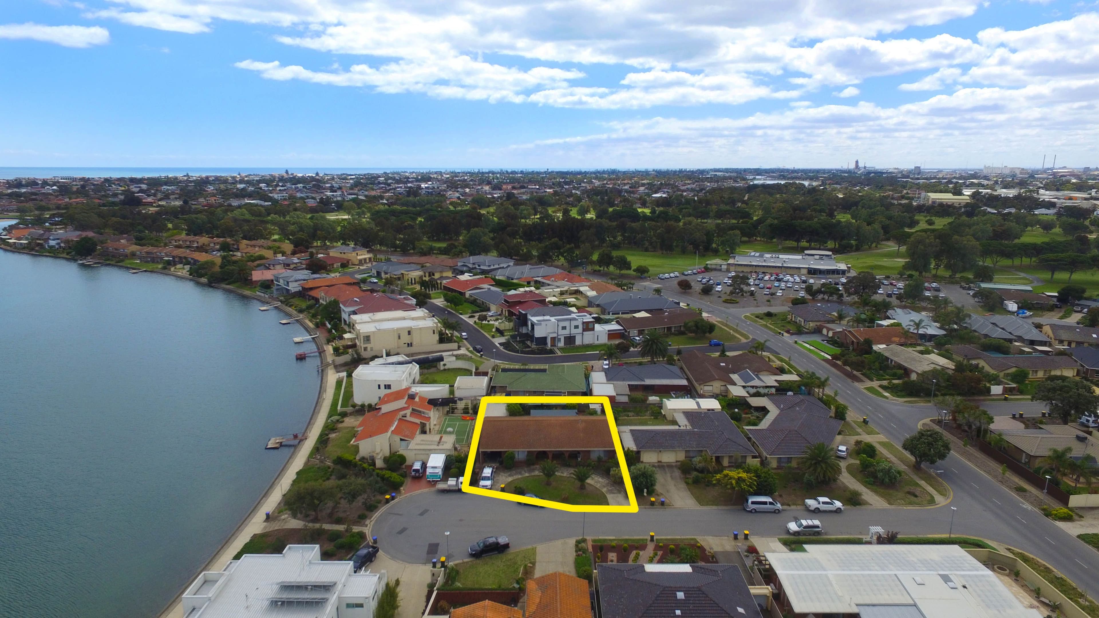 5 Lakewood Court, West Lakes SA 5021, West Lakes - Thumbnail 2
