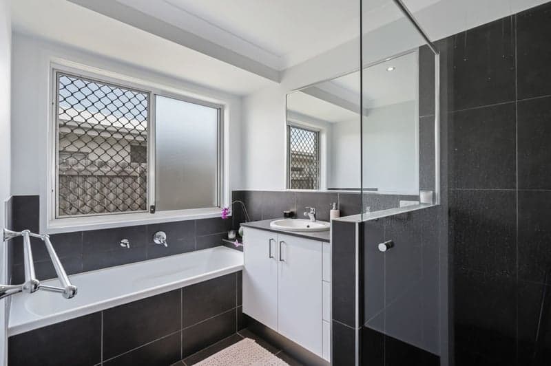 40 Petrel Crescent, Mountain Creek - Thumbnail 8