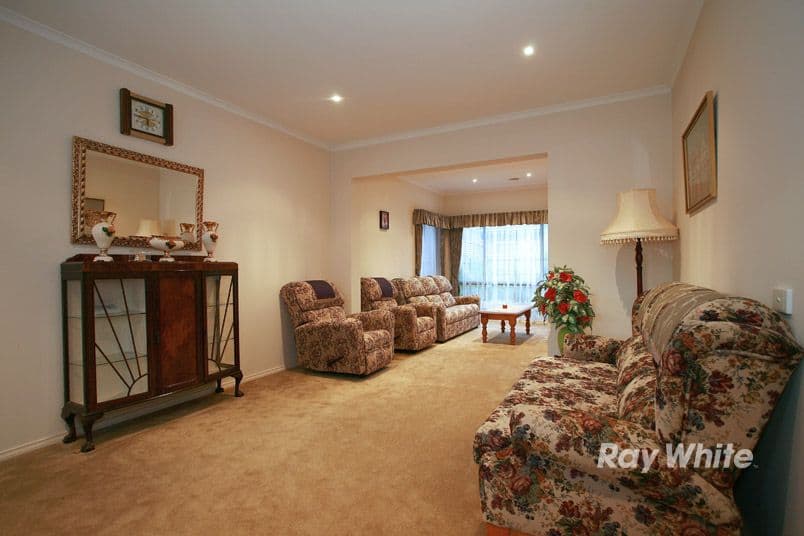 31 Amhurst Drive, NARRE WARREN SOUTH VIC 3805, Narre Warren South - Thumbnail 5