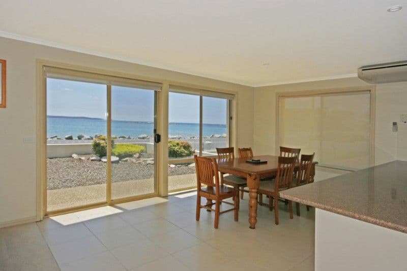 380 Beach Road, BATEHAVEN NSW 2536, Batehaven - Thumbnail 2