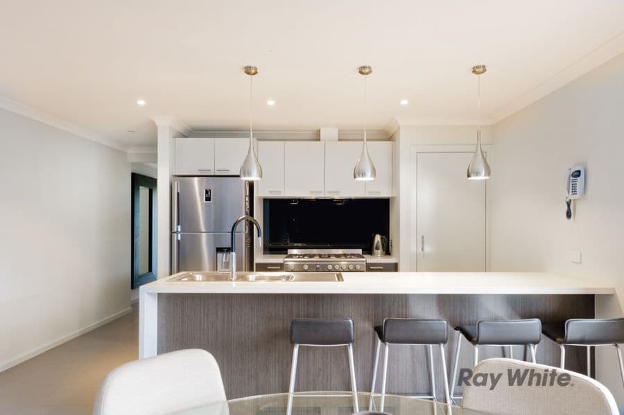 35 Burswood Circuit, Melton West VIC 3337, Melton West - Thumbnail 2
