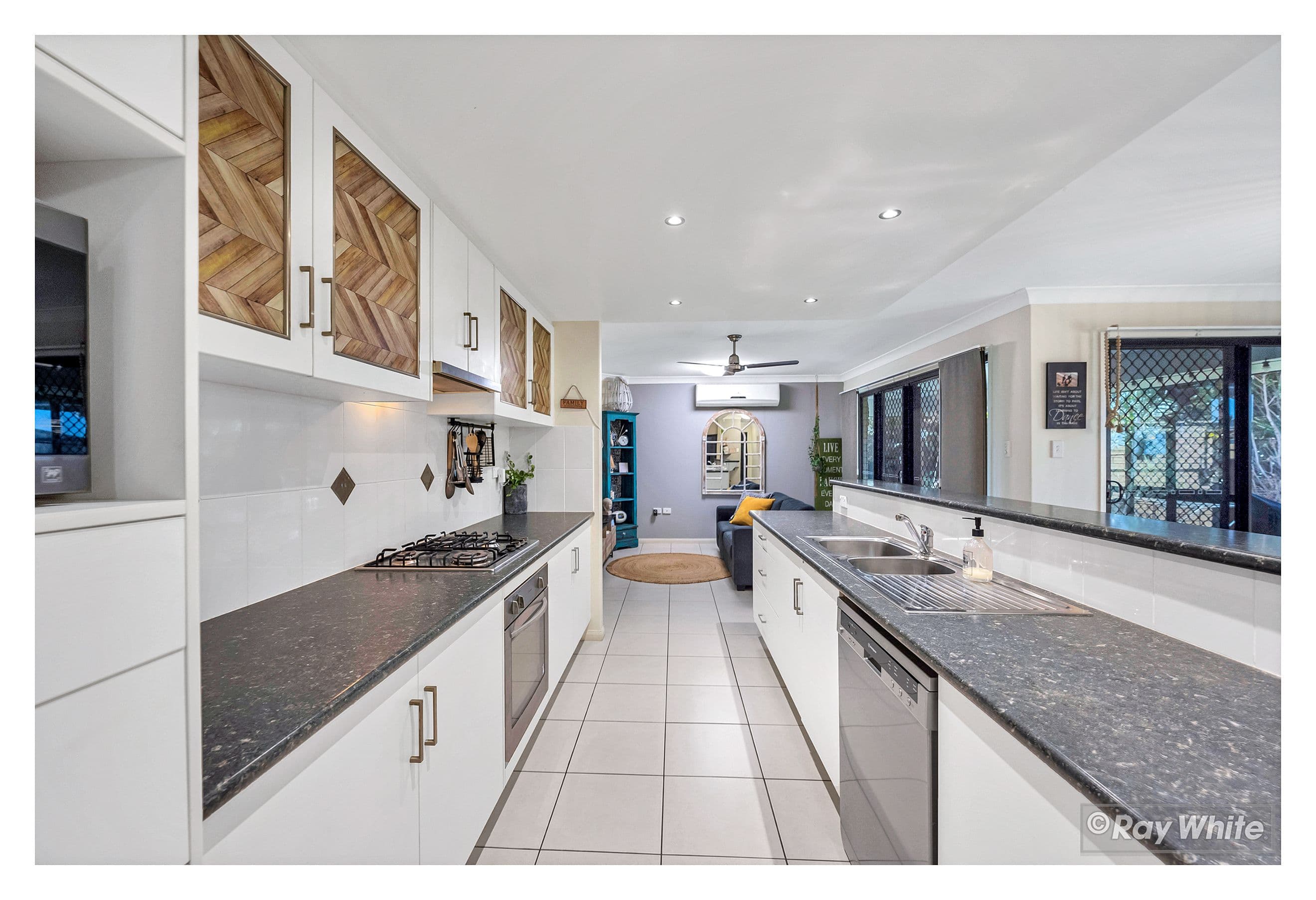 52 John Oxley Drive, Gracemere QLD 4702, Gracemere - Thumbnail 6