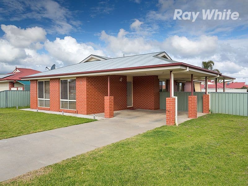 23 Katrina Circuit, Corowa - Image 1