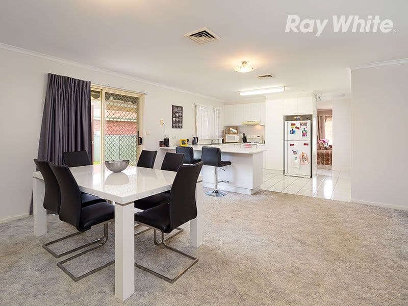 23 Katrina Circuit, Corowa - Thumbnail 3