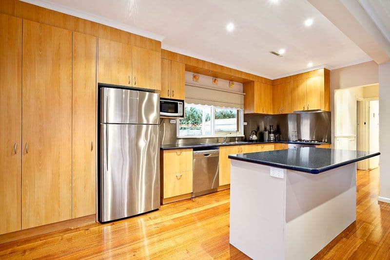 50 Tunaley Parade, RESERVOIR VIC 3073, Reservoir - Thumbnail 2
