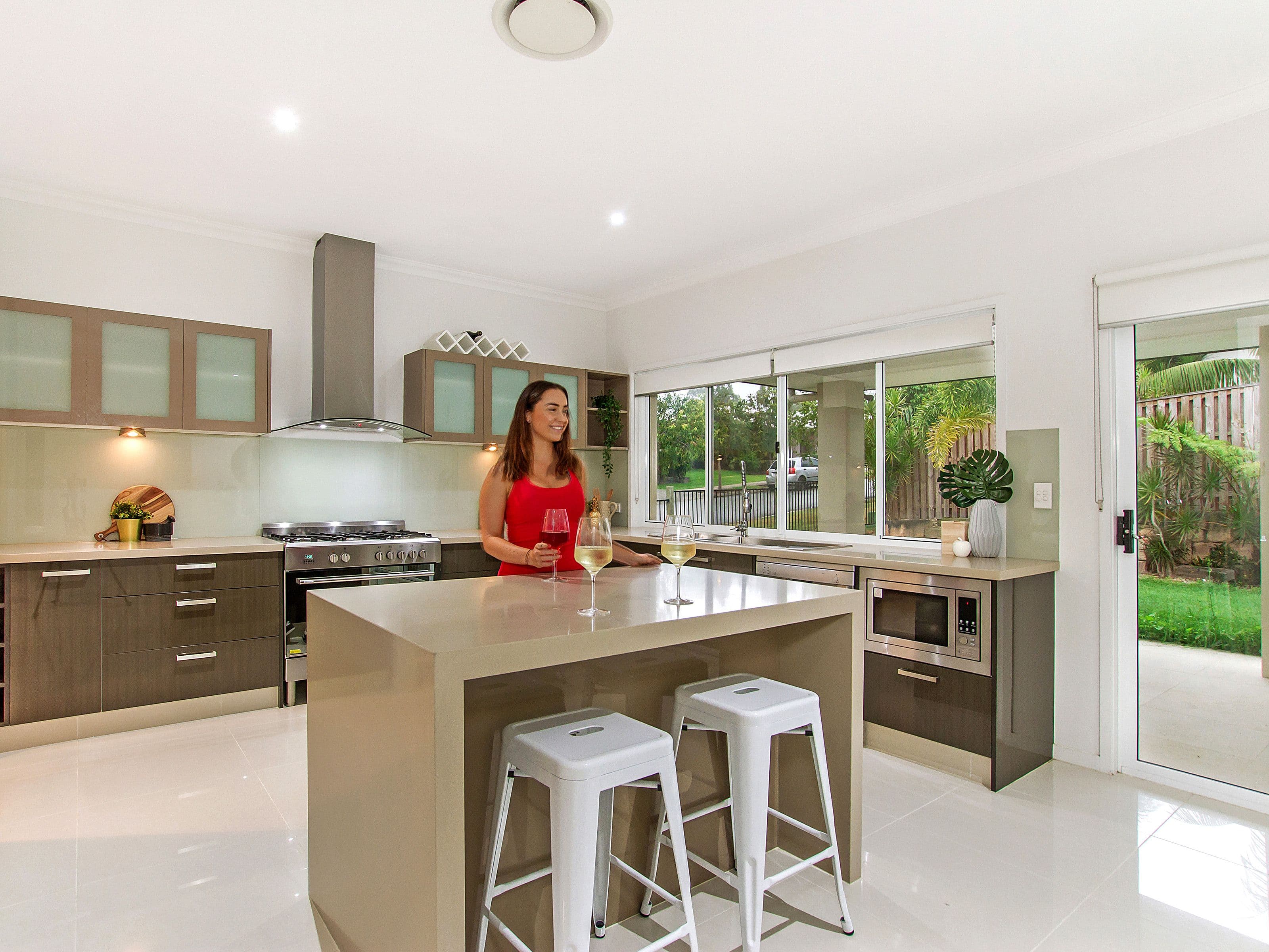 2 Greenvale Crescent, Maudsland QLD 4210, Maudsland - Thumbnail 2