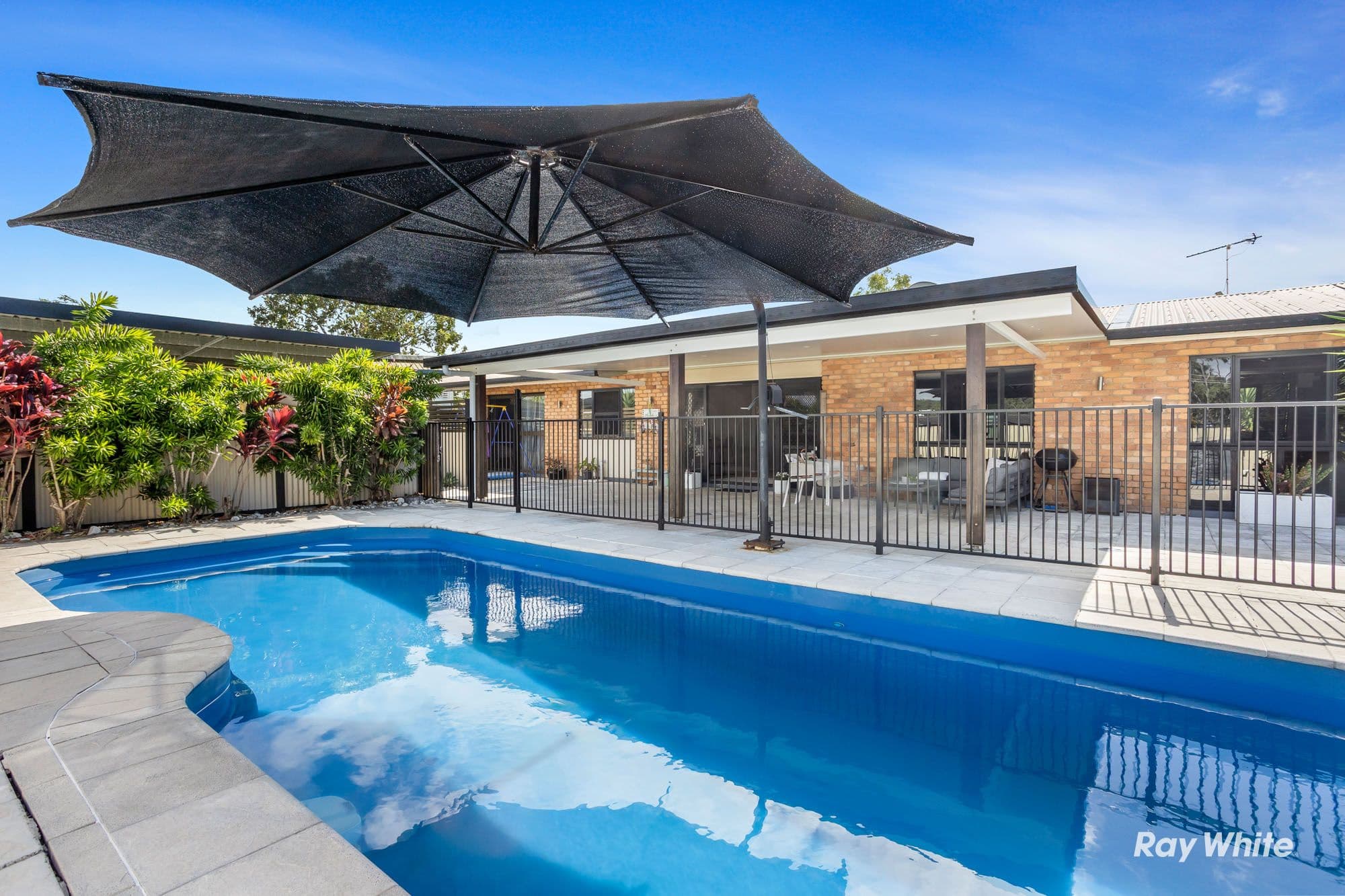 11 Seahorse Crescent, Lammermoor QLD 4703, Lammermoor - Image 1