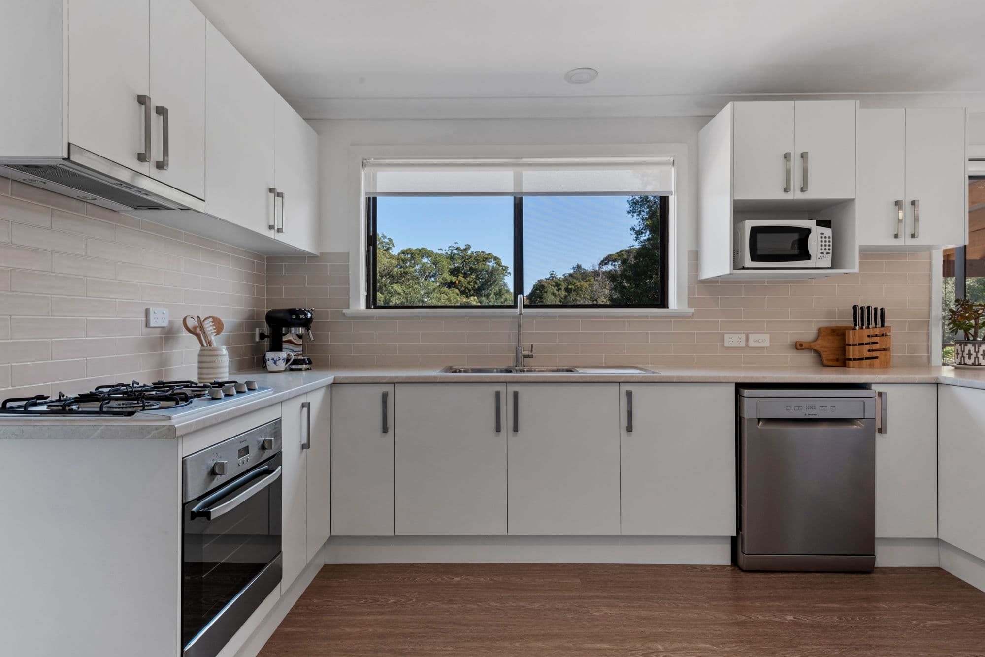 21 Bushland Avenue, Mollymook NSW 2539, Mollymook Beach - Thumbnail 8
