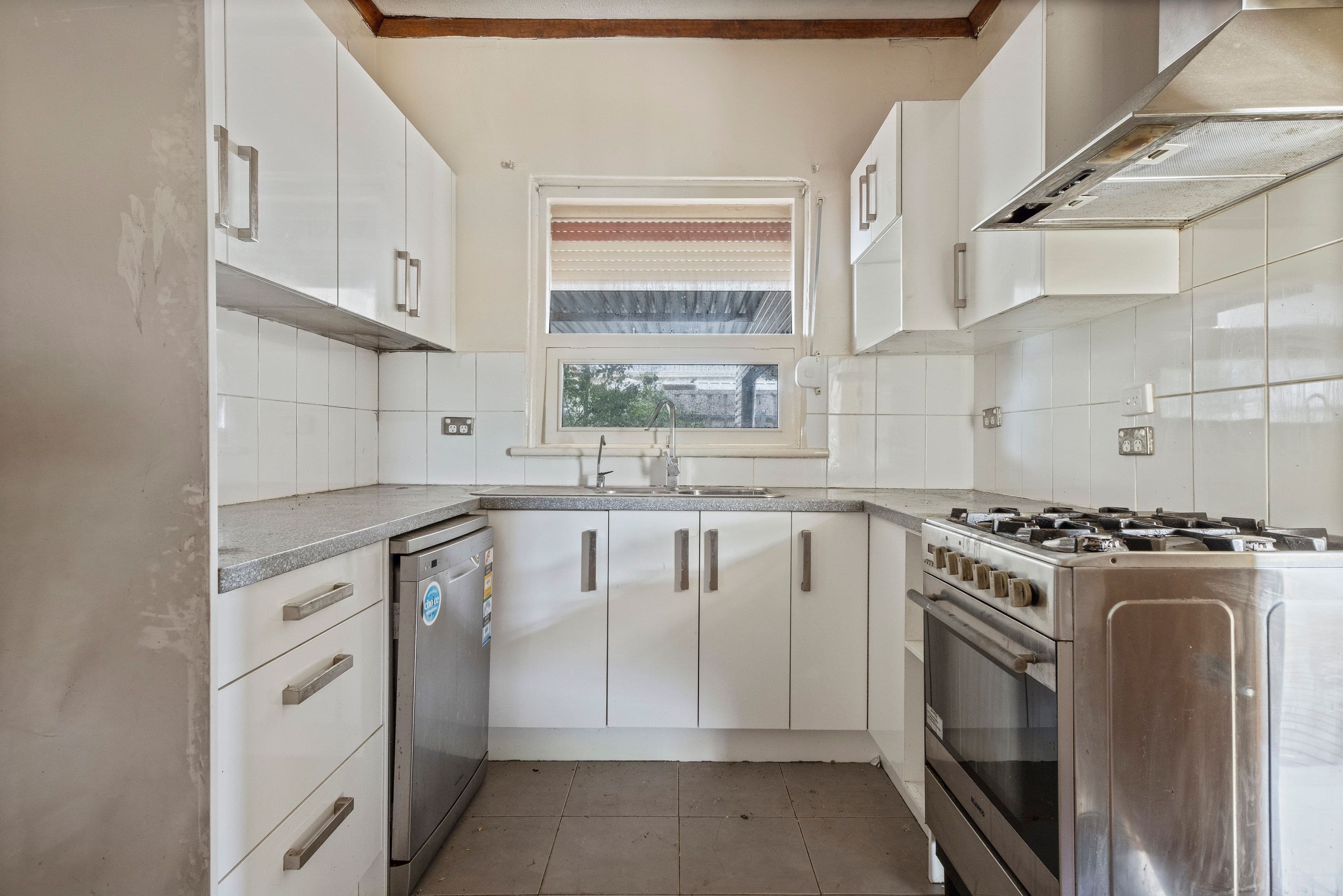 12 Waroona Avenue, Windsor Gardens SA 5087, Windsor Gardens - Thumbnail 4