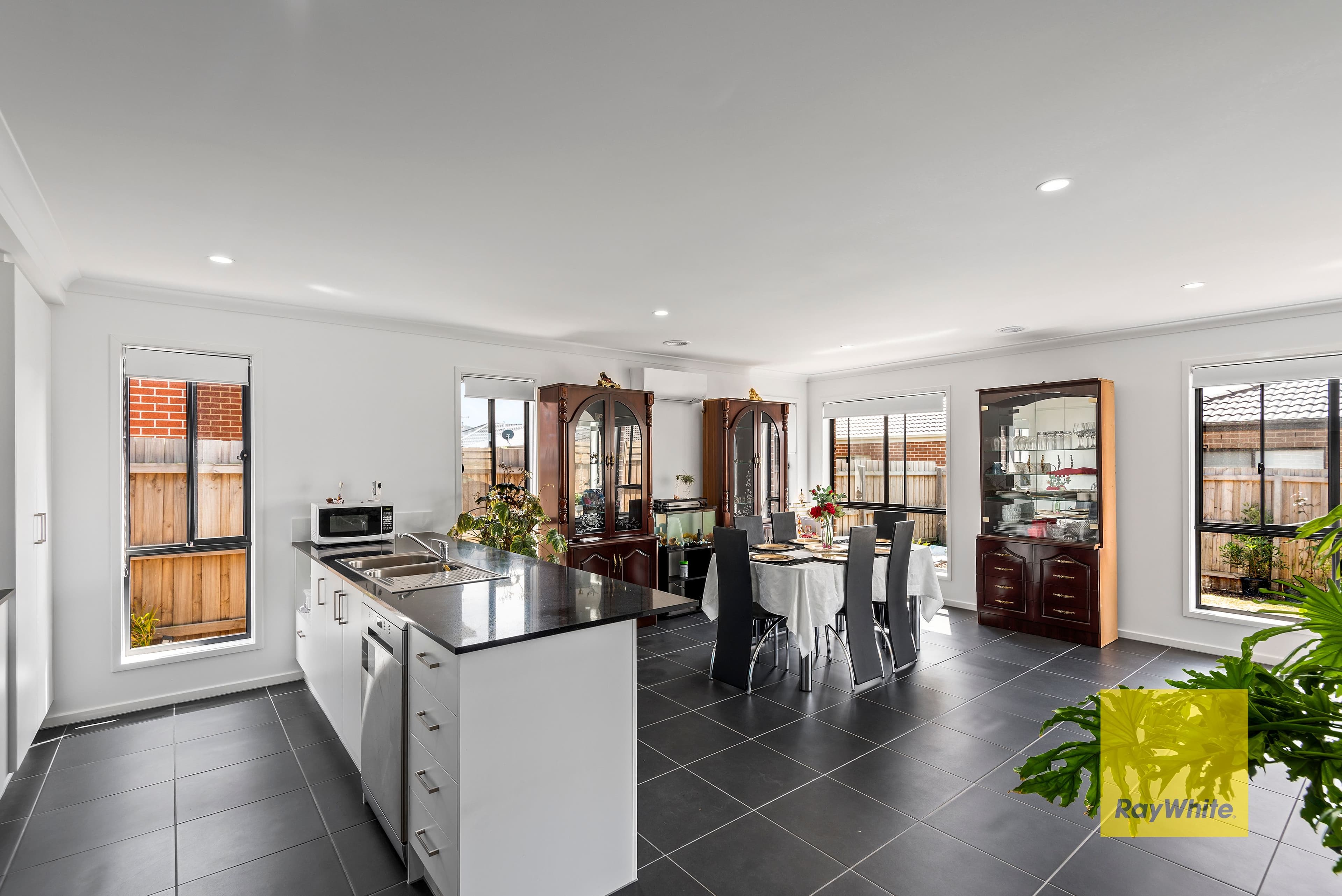 17 Miramar Drive, Armstrong Creek VIC 3217, Armstrong Creek - Thumbnail 3