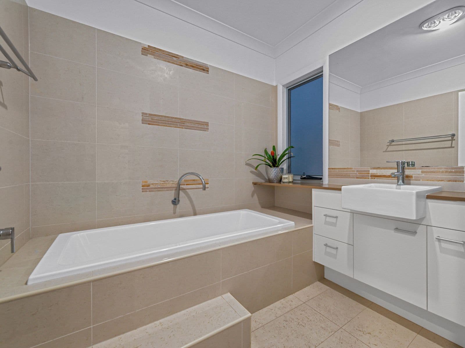 25 Bulimba Parade, Bulimba QLD 4171, Bulimba - Thumbnail 7