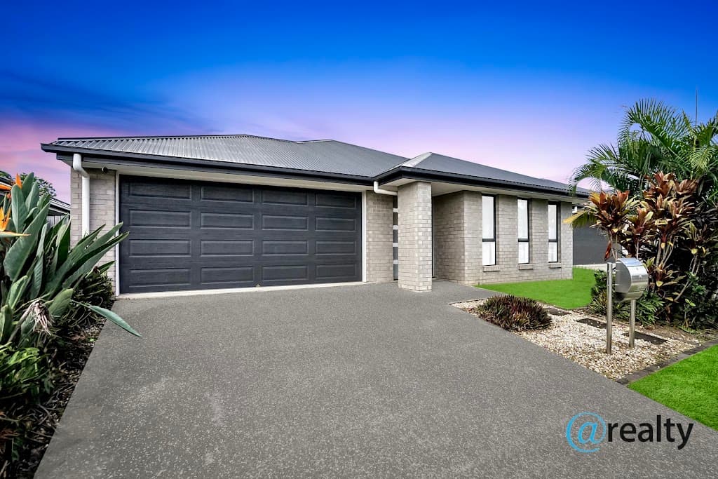 15 Frederick Place, Park Ridge, QLD, 4125, Park Ridge - Thumbnail 2