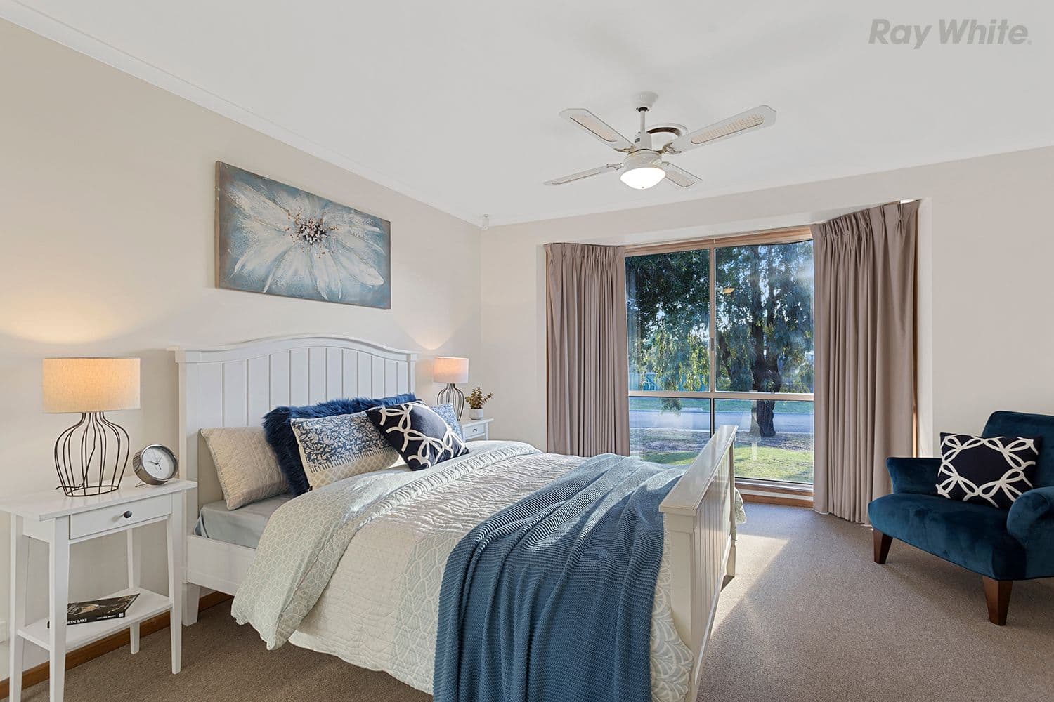 16 Marson Court, Pakenham VIC 3810, Pakenham - Thumbnail 2