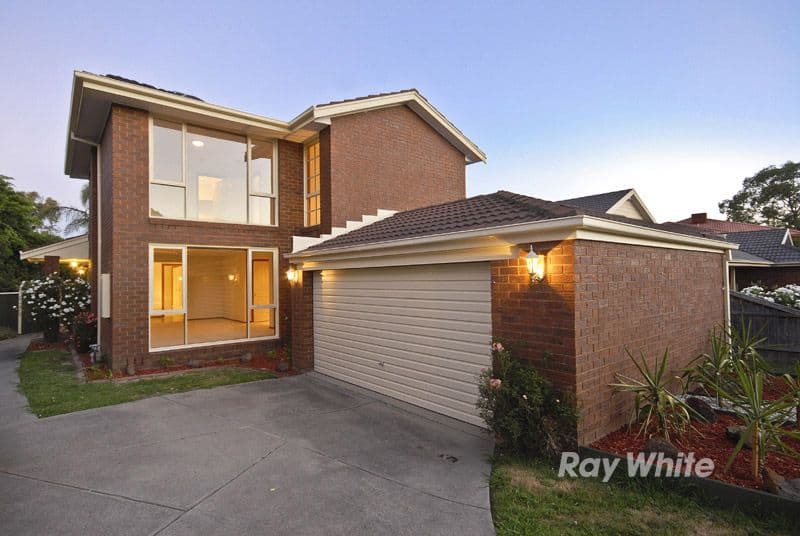 33 Wakley Crescent, WANTIRNA SOUTH VIC 3152, Wantirna South - Image 1