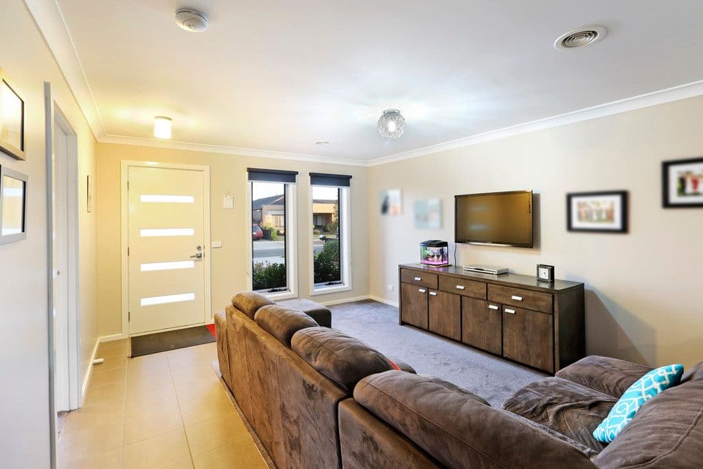 8 Bella Julia Place, Lara VIC 3212, Lara - Thumbnail 3