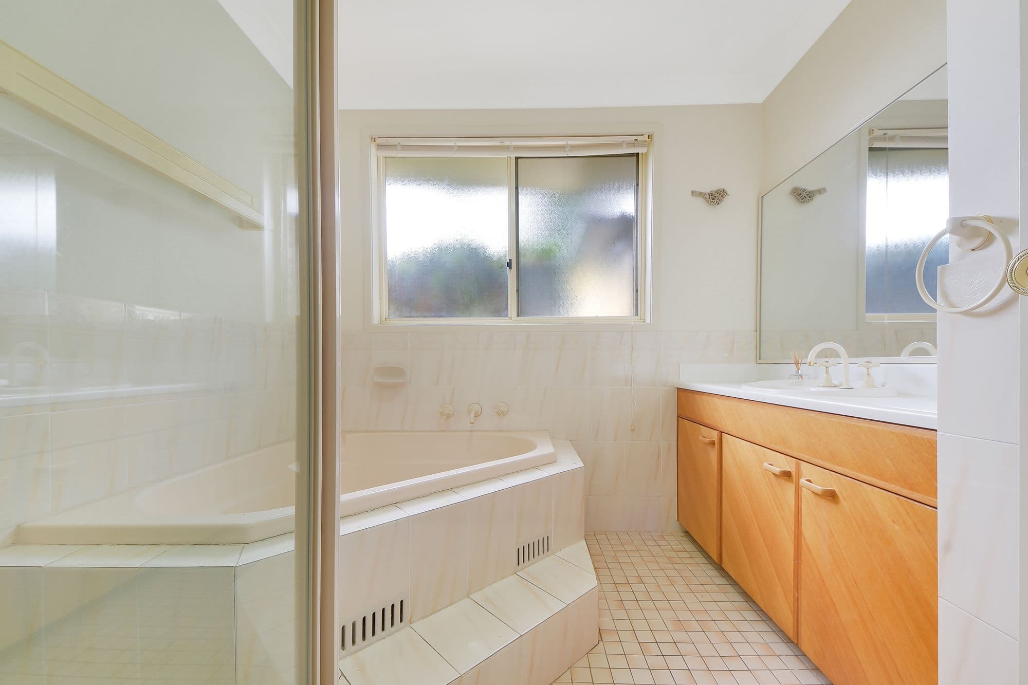 17 Belltrees Close, Glen Alpine - Thumbnail 8
