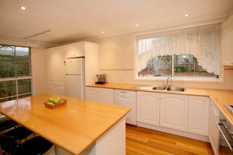 1 Chandor Court, NOTTING HILL VIC 3168, Notting Hill - Thumbnail 2