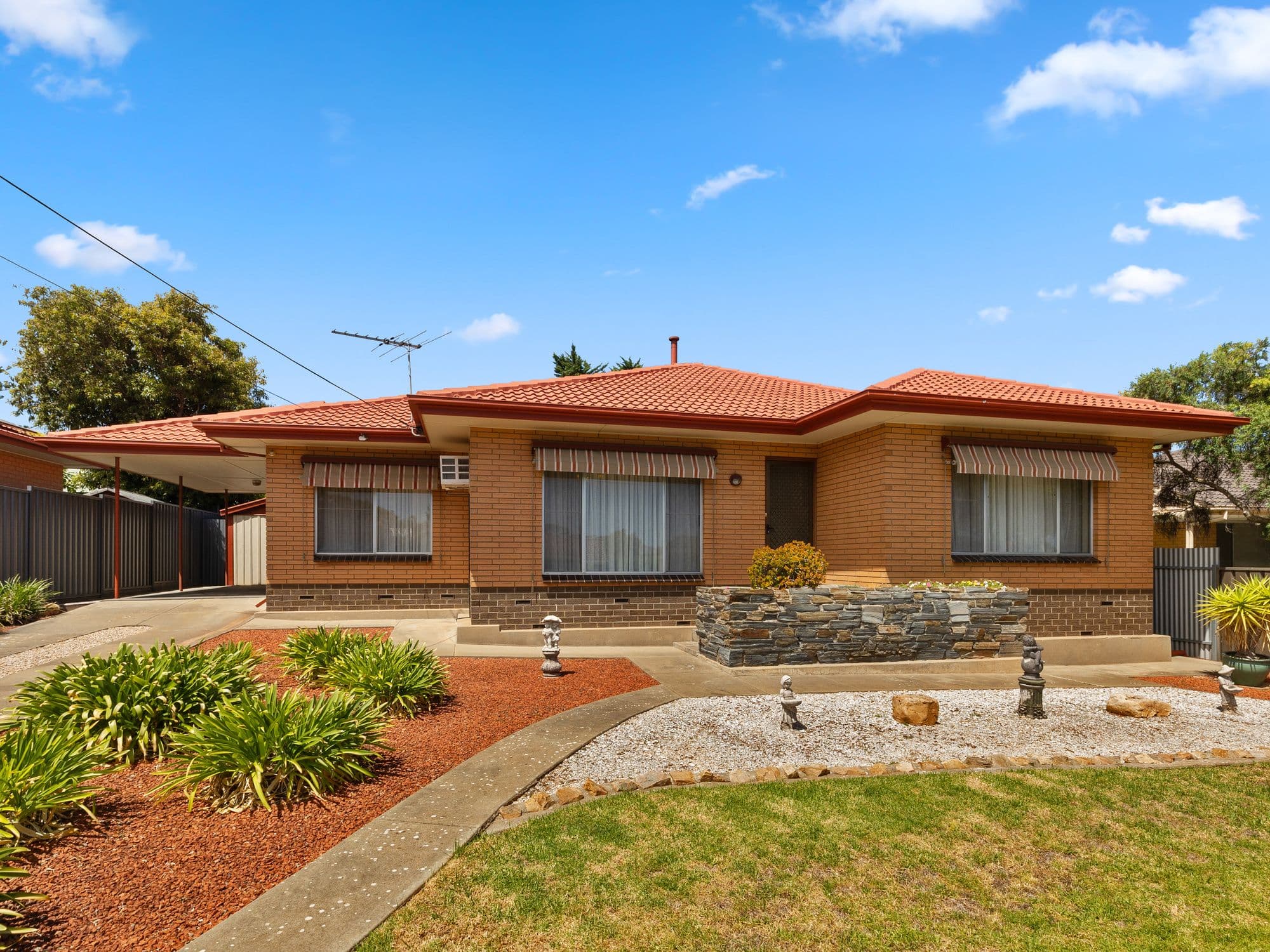 16 Briscoe Street, Port Noarlunga SA 5167, Port Noarlunga - Thumbnail 2