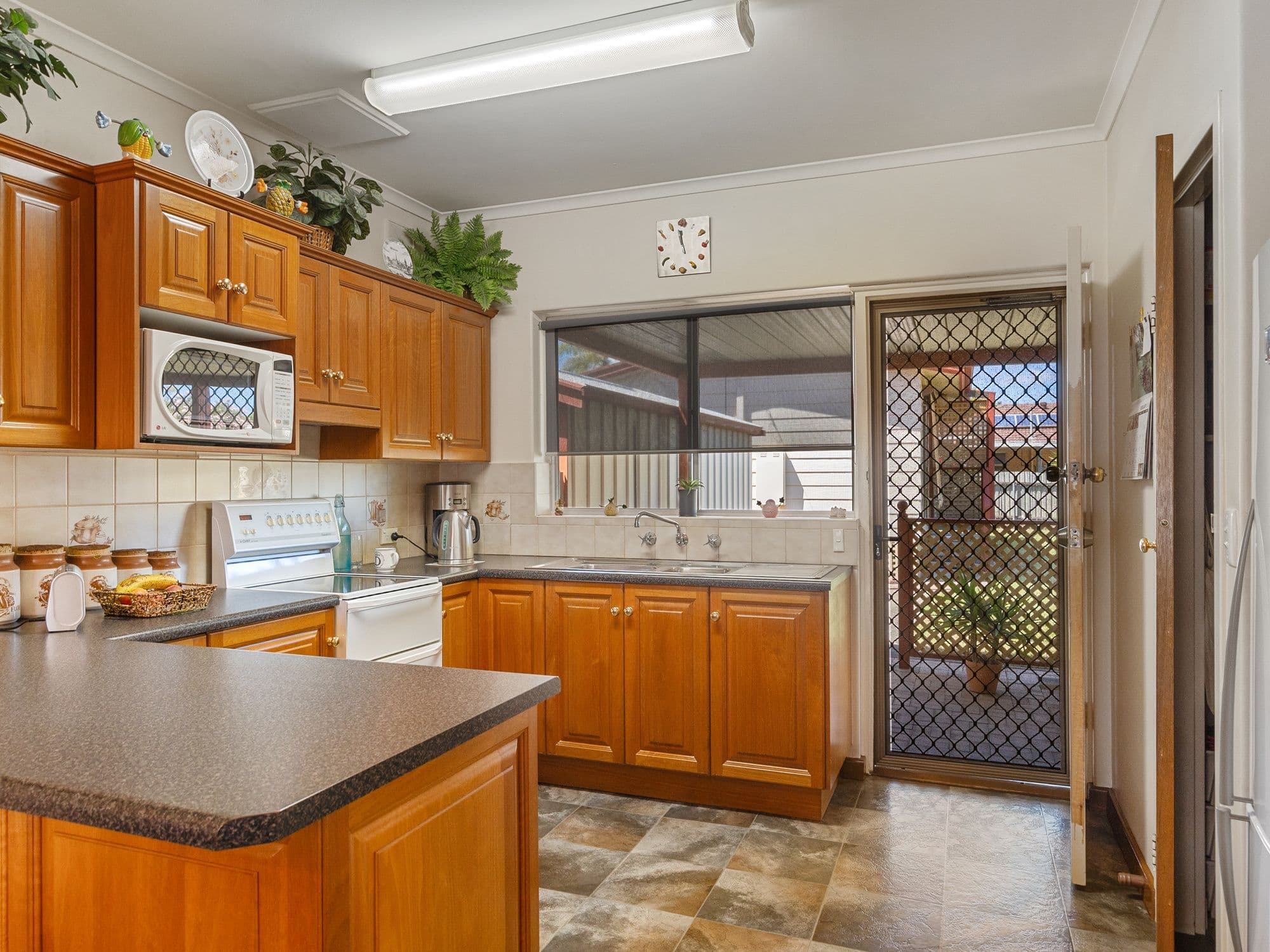 16 Briscoe Street, Port Noarlunga SA 5167, Port Noarlunga - Thumbnail 7